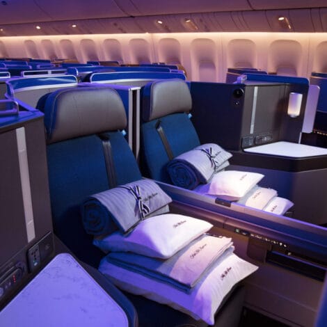 United-Polaris-Middle-Seats