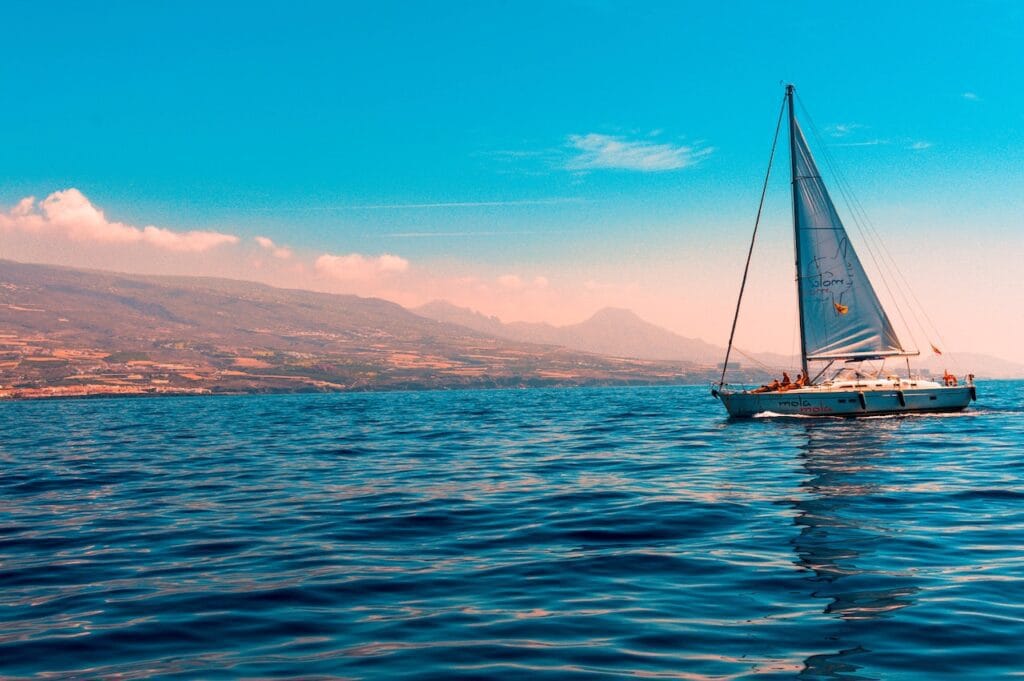 A lone yacht in the ocean